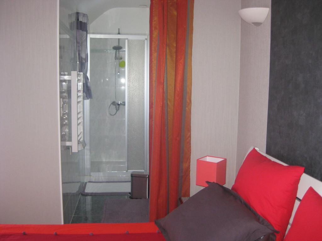 Aux Portes De Rennes Ch. D'Hotes Chartres-de-Bretagne Rom bilde
